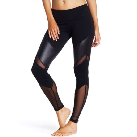 Electric Yoga Black Trendsetter Leggings - Picture 1 of 2